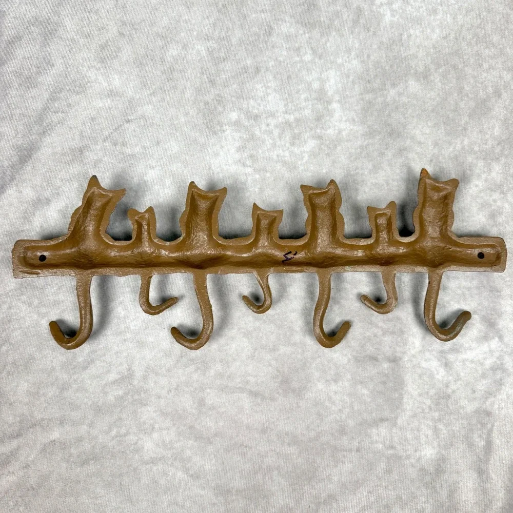 Cast Iron Cat Tail Wall Hook Rack 7 Hooks Rustic Brown Metal Key Leash Holder